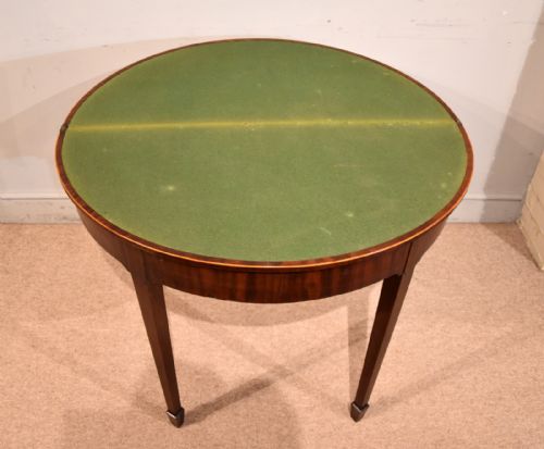 18TH CENTURY MAHOGANY DEMI LUNE CARD TABLE - ADDITIONAL PHOTO 4