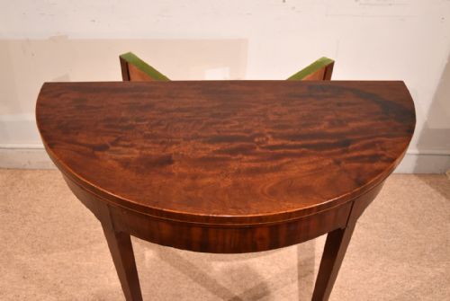 18TH CENTURY MAHOGANY DEMI LUNE CARD TABLE - ADDITIONAL PHOTO 5