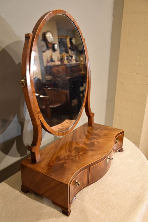 18TH CENTURY SERPENTINE FRONTED DRESSING MIRROR - ADDITIONAL PHOTO 4