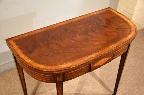 18TH CENTURY MAHOGANY CARD TABLE CROSSBANDED IN SATINWOOD - ADDITIONAL PHOTO 10