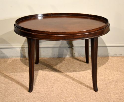 AN ELEGANT GEORGIAN TRAY ON STAND - ADDITIONAL PHOTO 1