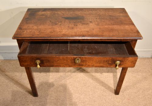 18TH CENTURY OAK SIDE TABLE - ADDITIONAL PHOTO 2