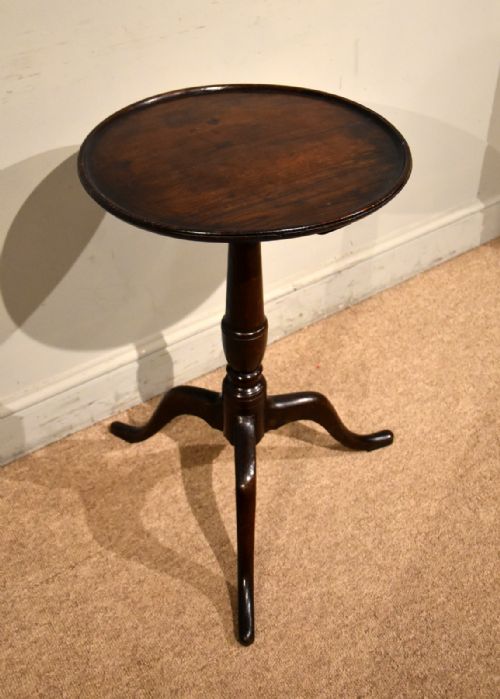GEORGE III OAK LAMP TRIPOD TABLE - ADDITIONAL PHOTO 2