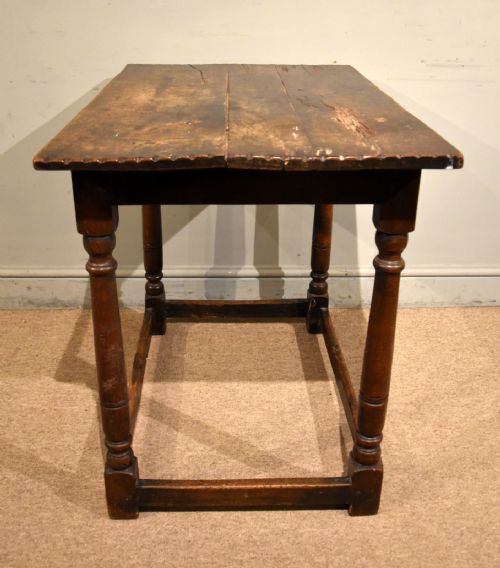 A GOOD LATE 17TH CENTURY OAK CENTRE TABLE - ADDITIONAL PHOTO 3