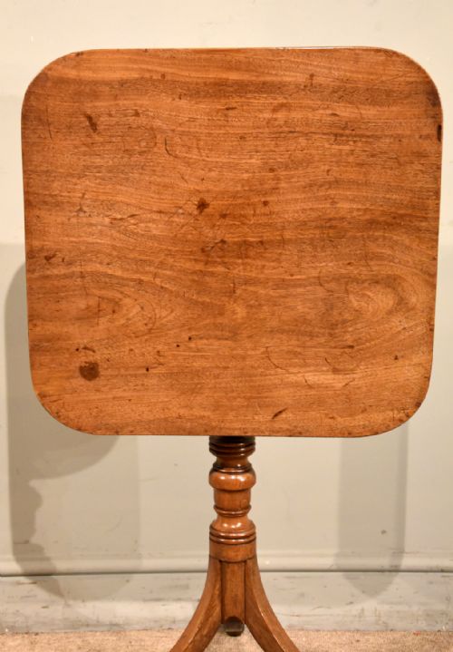 REGENCY MAHOGANY OBLONG LAMP TABLE - ADDITIONAL PHOTO 3