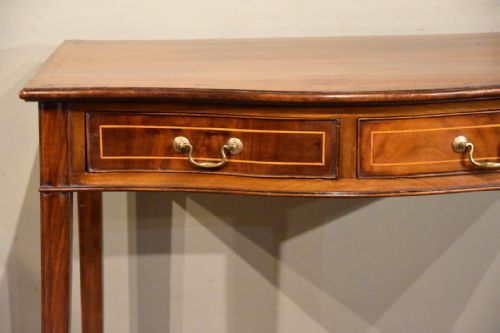 GEORGIAN MAHOGANY SERPENTINE SIDE TABLE - ADDITIONAL PHOTO 6