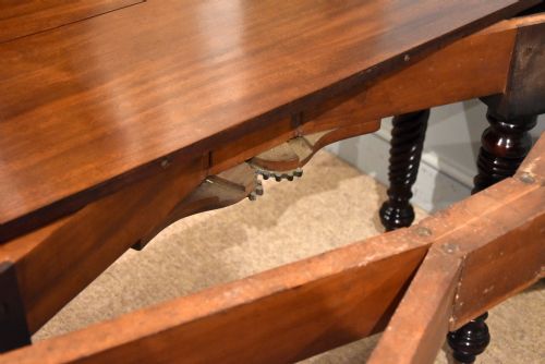 REGENCY WILKINSON PATENTED EXTENDING DINING TABLE - ADDITIONAL PHOTO 6