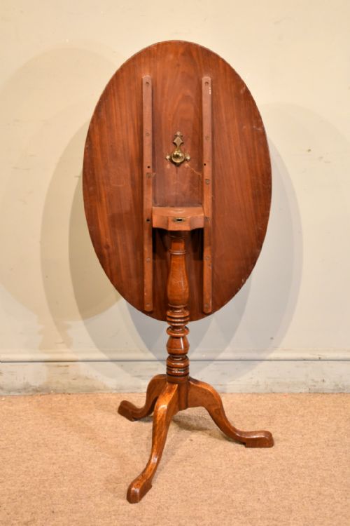 GEORGE III MAHOGANY OVAL CROSSBANDED TABLE - ADDITIONAL PHOTO 3