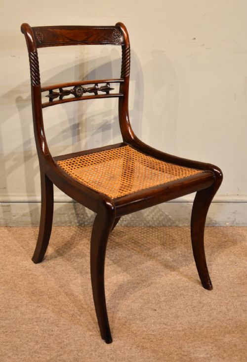 SET OF FOUR REGENCY ROSEWOOD CHAIRS - ADDITIONAL PHOTO 4