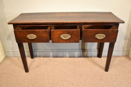 19TH CENTURY COUNTRY OAK THREE DRAWER SERVER - ADDITIONAL PHOTO 2
