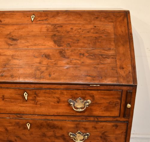 GEORGE II YEW WOOD BUREAU - ADDITIONAL PHOTO 3