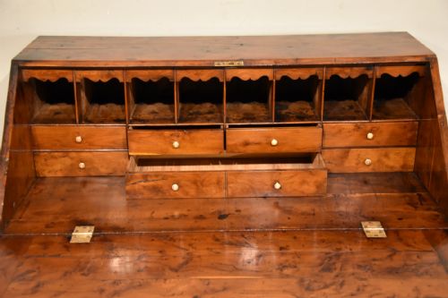 GEORGE II YEW WOOD BUREAU - ADDITIONAL PHOTO 5