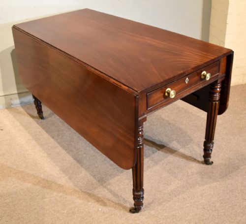 GEORGIAN MAHOGANY DROP LEAFPEMBROKE TABLE - ADDITIONAL PHOTO 4