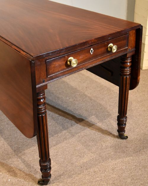 GEORGIAN MAHOGANY DROP LEAFPEMBROKE TABLE - ADDITIONAL PHOTO 5