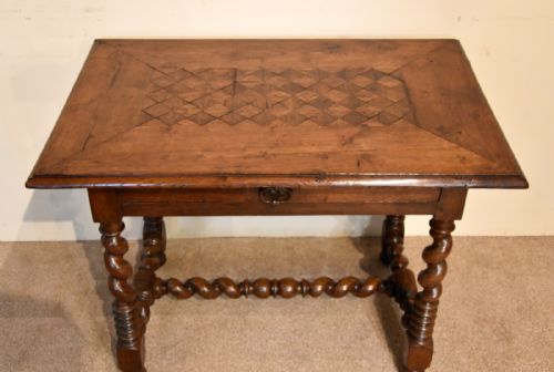 LATE 17TH CENTURY PARQUETRY SIDE TABLE - ADDITIONAL PHOTO 3