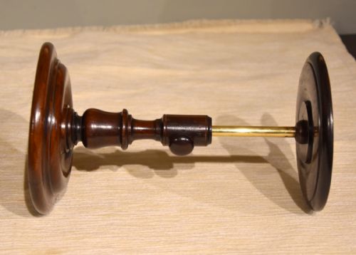 PAIR 19TH CENTURY ROSEWOOD ADJUSTABLE CANDLESTANDS - ADDITIONAL PHOTO 6