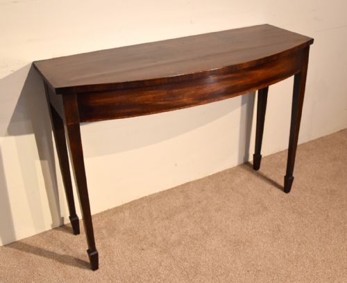 18th century narrow console table - CATEGORY: ANTIQUE TABLES - DATED 18TH CENTURY