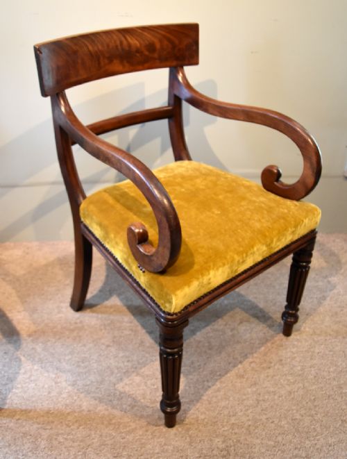 PAIR OF REGENCY PERIOD MAHOGANY ARMCHAIRS - ADDITIONAL PHOTO 2