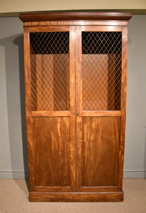 REGENCY PERIOD GENTLEMAN'S HANGING WARDROBE - ADDITIONAL PHOTO 1