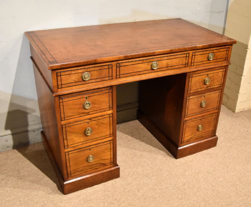 19TH CENTURY WALNUT PEDESTAL DESK - ADDITIONAL PHOTO 6