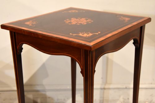 FINE QUALITY MARQUETRY INLAID OCCASIONAL TABLE - ADDITIONAL PHOTO 5