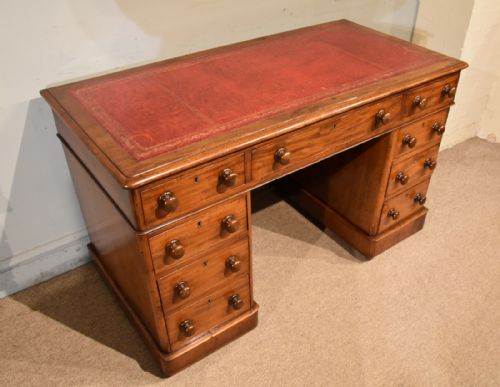 MID 19TH CENTURY MAHOGANY PEDESTAL DESK - ADDITIONAL PHOTO 1