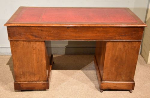 MID 19TH CENTURY MAHOGANY PEDESTAL DESK - ADDITIONAL PHOTO 6
