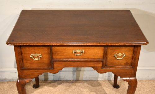 LATE 18TH CENTURY OAK LOWBOY - ADDITIONAL PHOTO 1