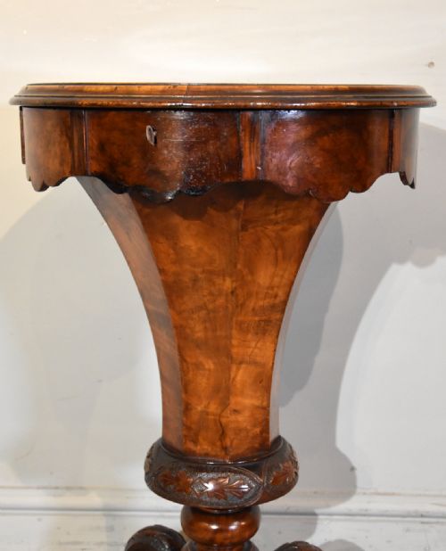 MID 19TH CENTURY WALNUT TRUMPET SHAPED WORK TABLE - ADDITIONAL PHOTO 2