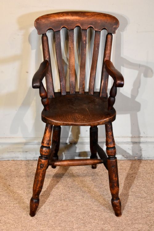 EARLY 19TH CENTURY ELM CHILD'S CHAIR - ADDITIONAL PHOTO 1