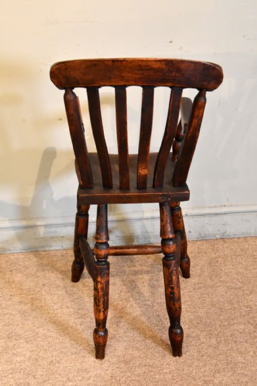 EARLY 19TH CENTURY ELM CHILD'S CHAIR - ADDITIONAL PHOTO 4