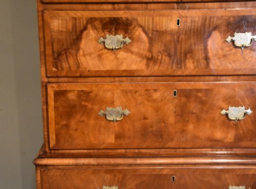 MID 18TH CENTURY SMALL WALNUT CHEST ON CHEST TALLBOY - ADDITIONAL PHOTO 4