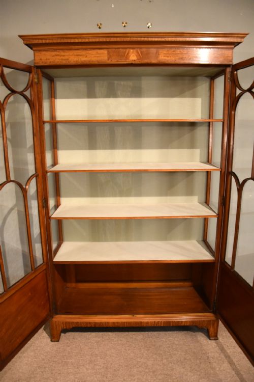LATE 19TH CENTURY SATINWOOD GLAZED BOOKCASE - ADDITIONAL PHOTO 5