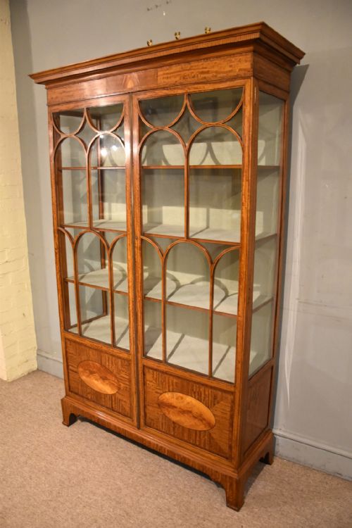 LATE 19TH CENTURY SATINWOOD GLAZED BOOKCASE - ADDITIONAL PHOTO 8