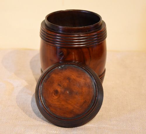 FINE EARLY 19TH CENTURY YEWWOOD BARREL - ADDITIONAL PHOTO 3