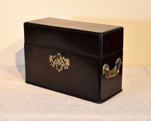 GEORGE III MAHOGANY DECANTER BOX - ADDITIONAL PHOTO 4