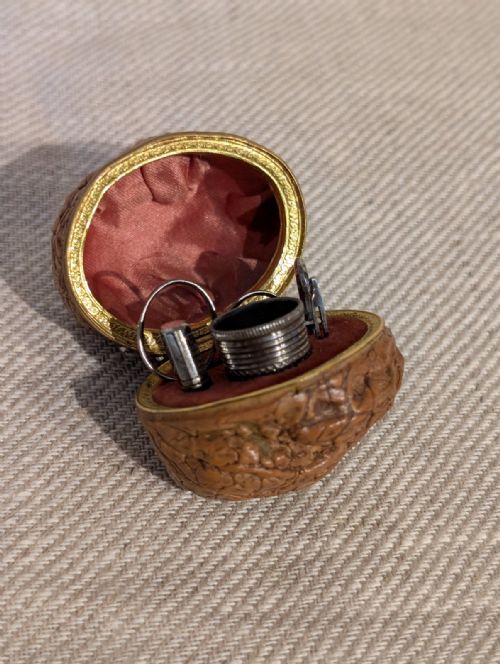 MID 19TH CENTURY WALNUT ETUI - ADDITIONAL PHOTO 1