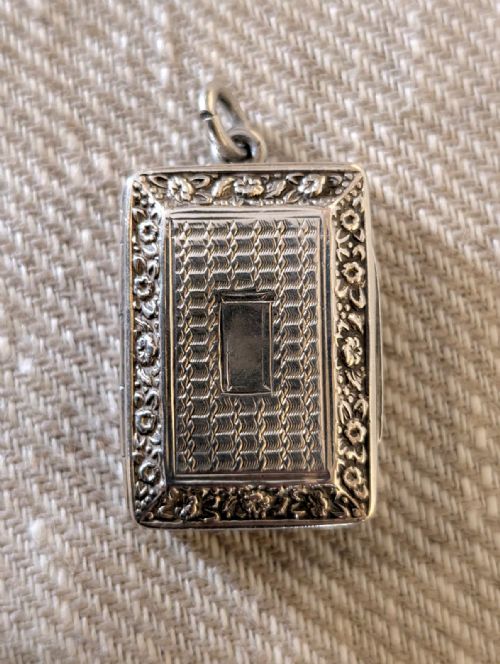 SILVER VINAGRETTE BY JOHN BETTRIDGE BIRMINGHAM 1825 - ADDITIONAL PHOTO 1