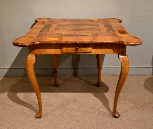 18TH CENTURY WALNUT FOLDING GAMES TABLE - ADDITIONAL PHOTO 3