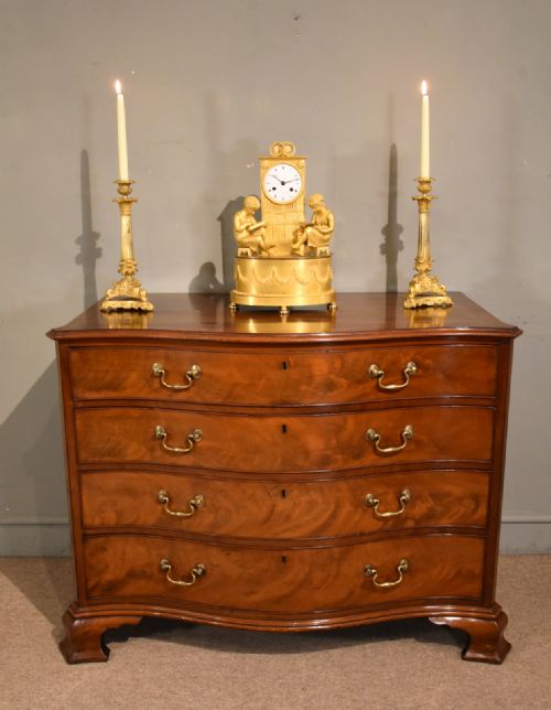 18TH CENTURY MAHOGANY SERPENTINEFRONTED CHEST OF DRAWERS - ADDITIONAL PHOTO 1