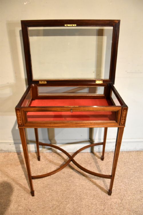 LATE 19TH CENTURY MAHOGANY BIJOUTERIE TABLE - ADDITIONAL PHOTO 5