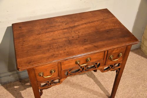 18TH CENTURY CHERRY WOOD COUNTRY LOWBOY - ADDITIONAL PHOTO 3