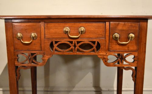 18TH CENTURY CHERRY WOOD COUNTRY LOWBOY - ADDITIONAL PHOTO 4