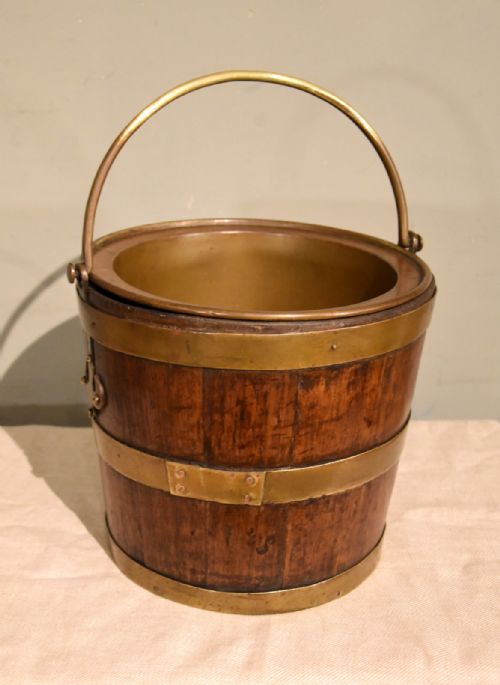 19TH CENTURY OAK AND BRASS BOUND PLANTER ICE BUCKET - ADDITIONAL PHOTO 1