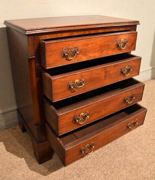 SMALL EDWARDIAN MAHOGANY CHEST OF DRAWERS - ADDITIONAL PHOTO 2