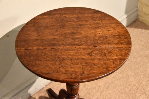 18TH CENTURY SMALL OAK TRIPOD LAMP WINE TABLE - ADDITIONAL PHOTO 2