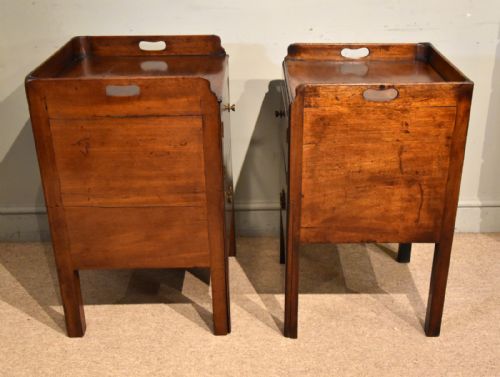 PAIR OF MATCHED GEORGE III MAHOGANY BEDSIDE COMMODES CUPBOARDS - ADDITIONAL PHOTO 3