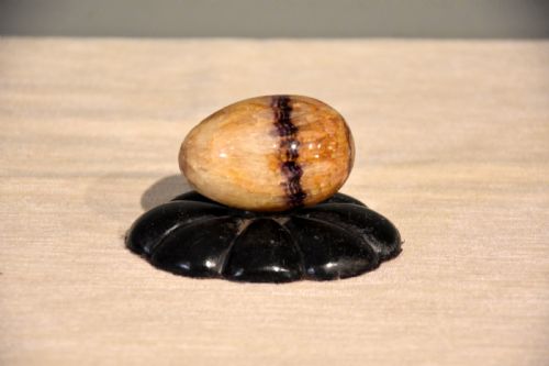 19TH CENTURY BLUE JOHN EGG DESK WEIGHT - ADDITIONAL PHOTO 1