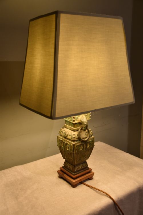 19TH CENTURY CHINESE BRONZE CONVERTED LAMP - ADDITIONAL PHOTO 1