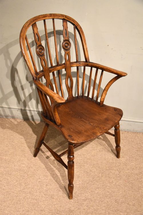 19TH CENTURY ASH AND ELM WINDSOR ARMCHAIR - ADDITIONAL PHOTO 1